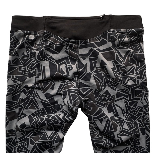 The North Face Women’s Leggings Large Gray Black Geo Motus Tight III FlashDry - Picture 5 of 10